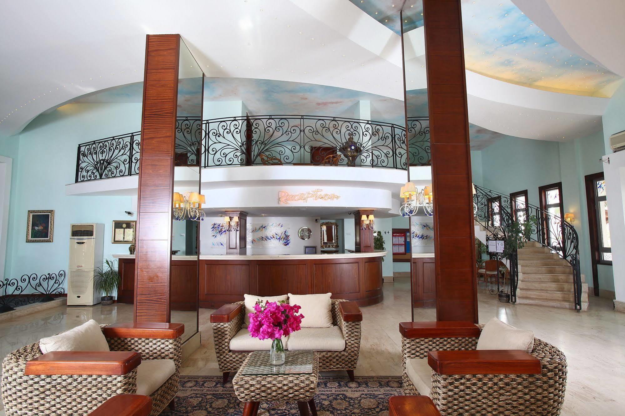 Cactus Mirage Family Club Hotel Yalikavak Exterior photo